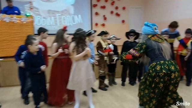 Ёлка 2019, С Новым годом ! Второклассники, Школа 18, Дети Сочи, Смайли, Smile, 717 смотреть онлайн