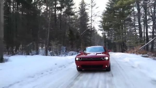 "Muscle Cars" для зимы! Dodge Challenger GT AWD.