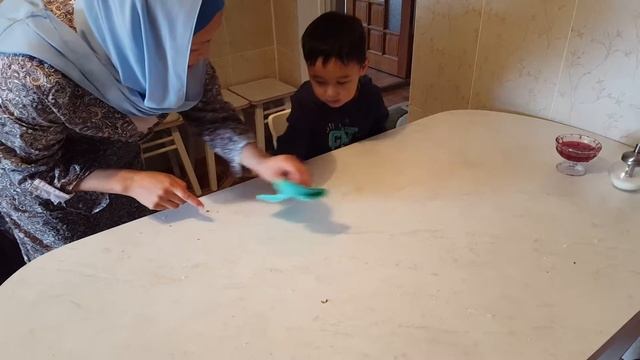 Мустафа: вытираем стол смотреть онлайн