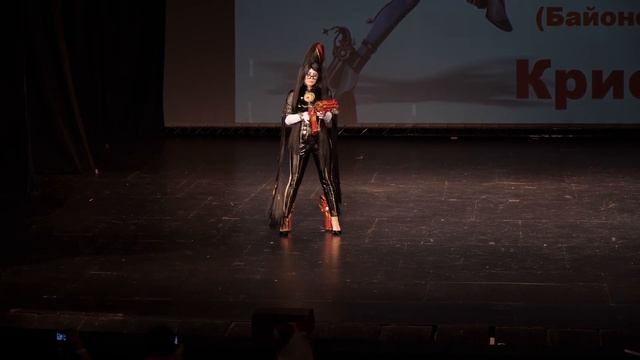 3 41  ИГРОВОЕ ДЕФИЛЕ №23 Байонетта Байонетта   Криста