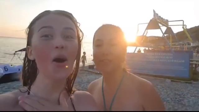 Приехала к подруге за 10000 километров |ШОК| Влог 1| смотреть онлайн