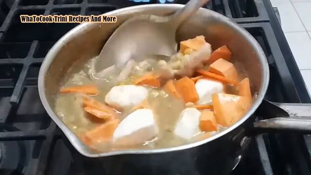 How To Make A Delicious Pumpkin And Chicken Foot Soup | #flavorfuleatz | whatoocook.com смотреть онлайн