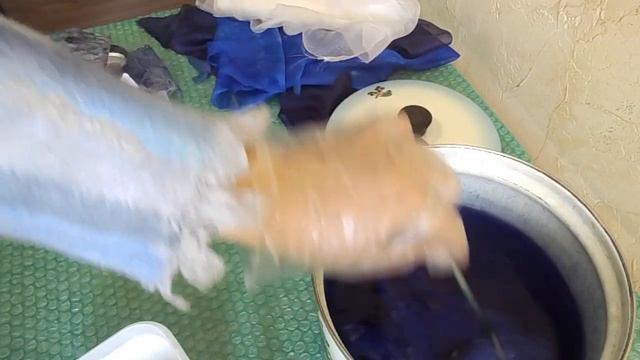 Красим шелковую ткань. смотреть онлайн