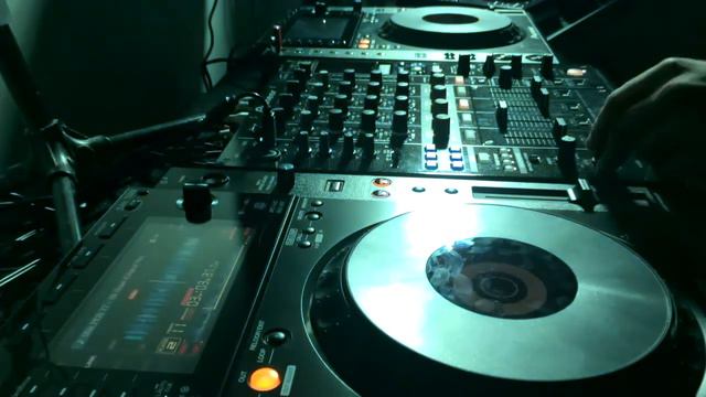 Dj ChaVa GOOLDEN MooD Vol. 2 (1st VIDEOSET) смотреть онлайн