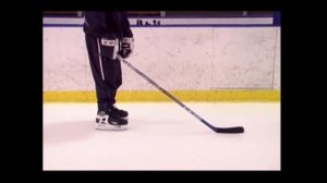 Каким должен быть изгиб клюшки. Хоккей. Работа с клюшкой.