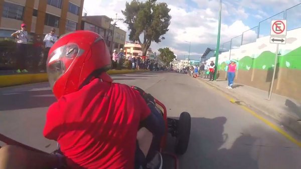 ГОНКИ С ГОРЫ НА САМОДЕЛЬНЫХ БОЛИДАХ