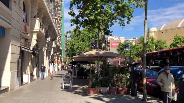 [SPAIN-BARCELONA] Walking along Mercat de Sant Antoni...10/MAY/2021 05:30 pm смотреть онлайн