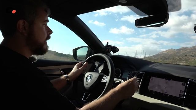 Skoda Karoq SUV | Primera Prueba / Test / Review En Español | Coches.net