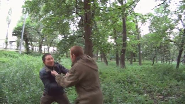 Приколы, драки, бомжи - борьба за территорию))) - смешное видео, приколы, смотреть онлайн смотреть онлайн