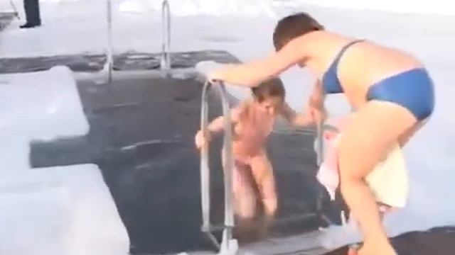 ЗАКАЛИВАНИЕ | ЗАКАЛИВАНИЕ ОРГАНИЗМА ХОЛОДНОЙ ВОДОЙ | МОРЖЕВАНИЕ смотреть онлайн