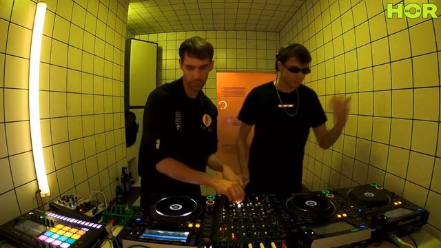 PLAYdifferently Presents FJAAK with MODEL 1.4 смотреть онлайн