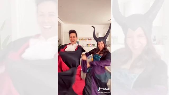 Best Halloween 2021 TikTok Challenge | Spooky Scary Skeletons Tik Tok Dance смотреть онлайн