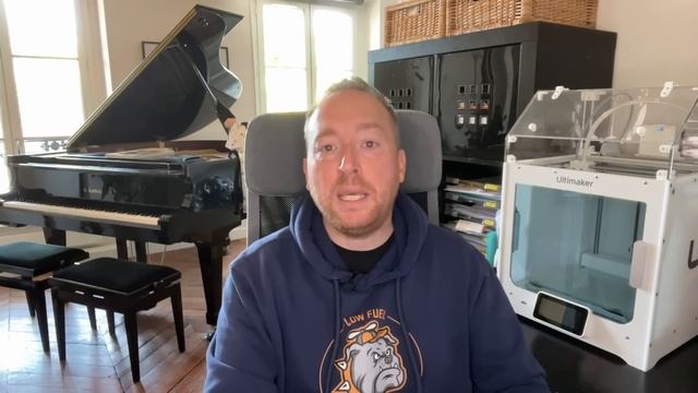 REX - J'ai Accidentellement Survolé Une Prison En Hélicoptère ? ? - LOW FUEL HELICOPTER LIFE