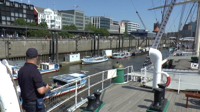 Rickmer Rickmers Hamburgs schwimmendes Wahrzeichen смотреть онлайн