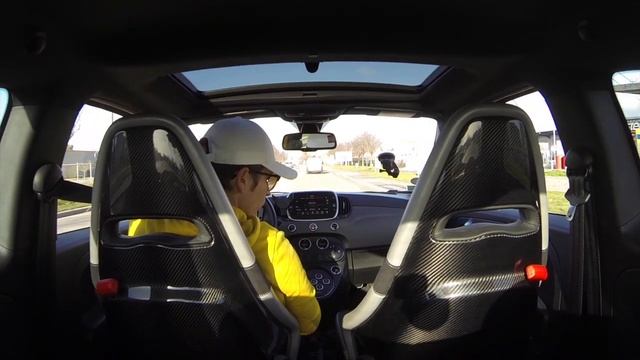 Les points POSITIFS et NÉGATIFS d'une ABARTH 595 COMPETIZIONE смотреть онлайн