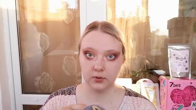 Яркий макияж в коралловых и коричневых оттенках, тащусь. ? смотреть онлайн