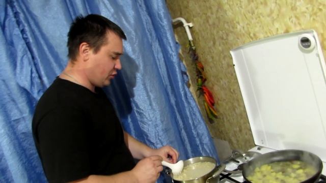Бомж Обед на $1 в России с Кошачьим Кормом. НЕ ПОВТОРЯТЬ, НЕВКУСНО смотреть онлайн