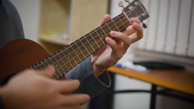 MY STRINGS ARE DEAD | Girl from Ipanema and Desafinado (Kimo Hussey) смотреть онлайн