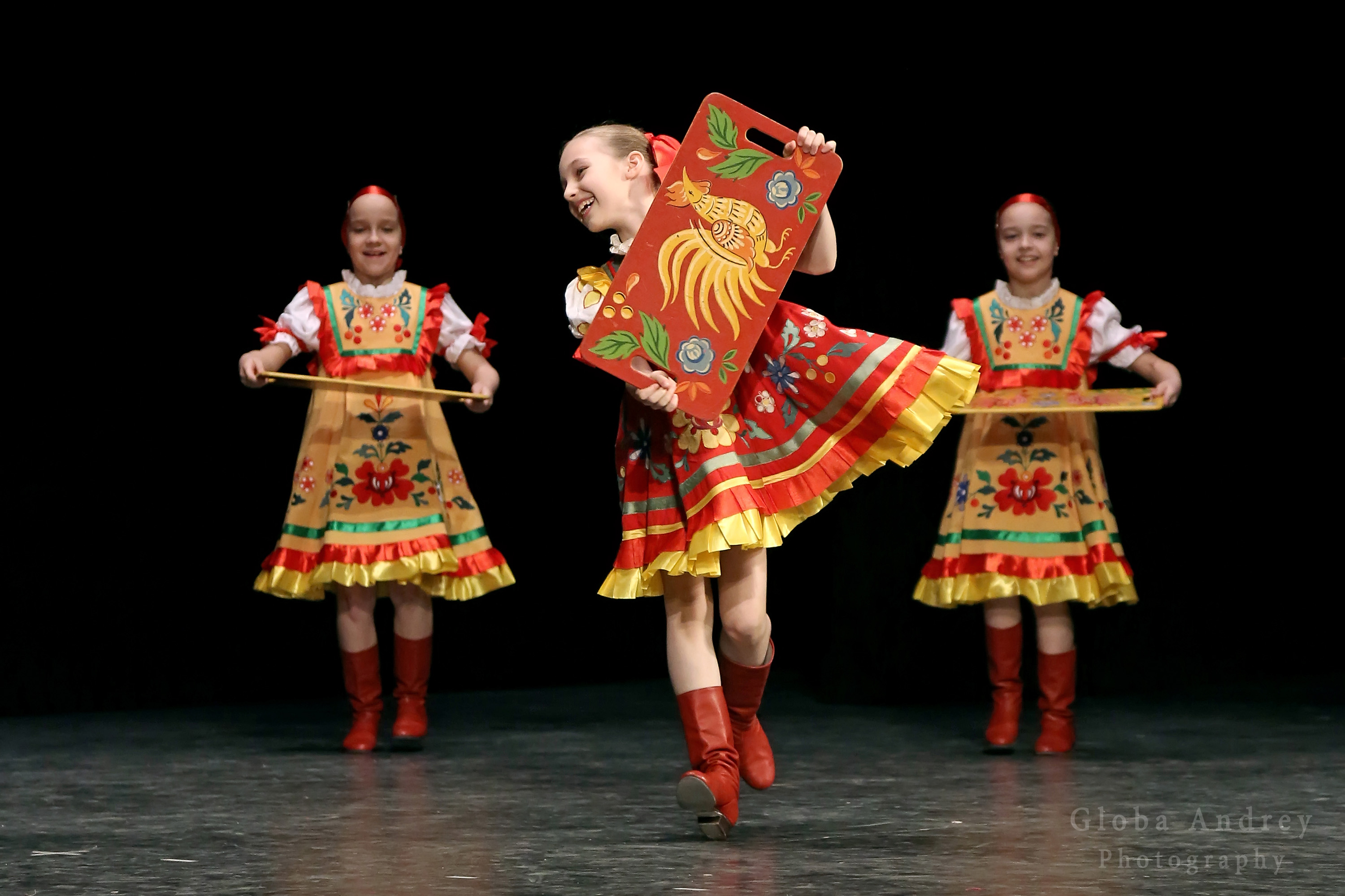 «Городецкие досточки», Ансамбль "После уроков". “Gorodets Dostochki”, Ensemble “After Lessons”. смотреть онлайн