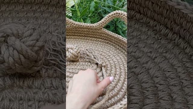 Лежанка для питомца из джута Radha Lila Катам смотреть онлайн