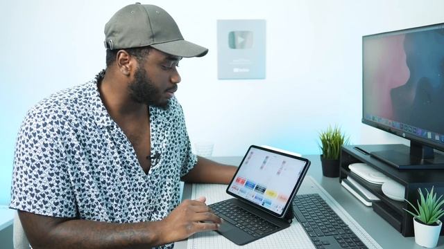 Magic Keyboard pour iPad Pro : 339€ le clavier Apple, ça vaut le coup ? смотреть онлайн