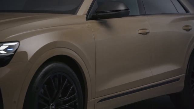 Footage: Audi Q8 (Studio) смотреть онлайн