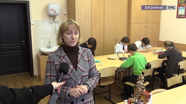 Детская школа искусств отправила подарки ребятам Донбасса смотреть онлайн