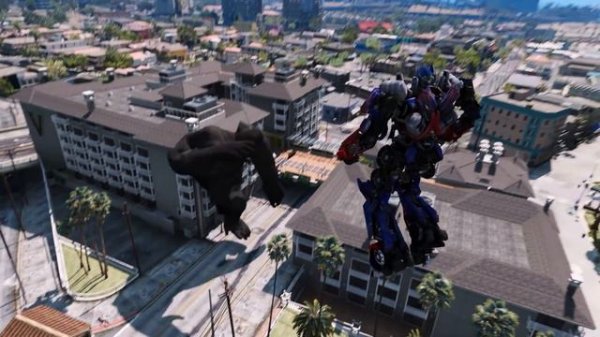 KING KONG vs OPTIMUS PRIME (Transformers)
