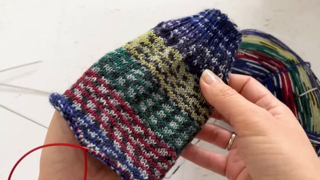 Vlogmas 8 / МУЖСКИЕ ВАРЕЖКИ / НОВАЯ ПРЯЖА / КОРОБКА С ПОДАРКАМИ смотреть онлайн