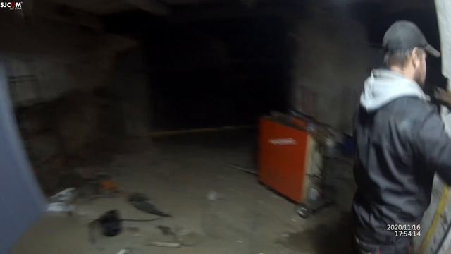 Mamy pierwsze drzwi, brama prawie gotowa, malujemy podkładem boksy смотреть онлайн