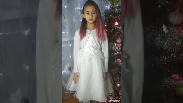 Стихотворение "Божий дар" Федор Достоевский. Читает Лиза Сергеева. смотреть онлайн