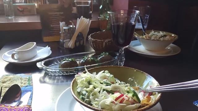 Праздник начался! Цены- дешево и сердтито! Кафе Типичная Пельменная .Красноярск 23.02.2018. смотреть онлайн