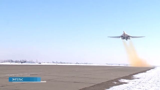 «Белые лебеди» из Энгельса поднялись в воздух смотреть онлайн