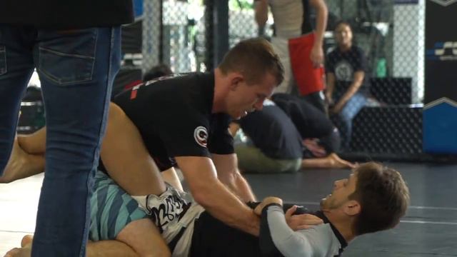 Vic Dorfman x Igor (No Gi Absolute) смотреть онлайн