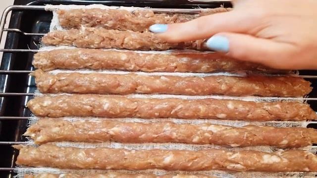 Сушеные_КОЛБАСКИ_К_ПИВУ_в_духовке.mp4 смотреть онлайн