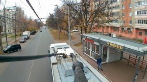 Вид от штанги троллейбуса. Ярославль/Еду по улице Гагарина из депо. #троллейбус #Ярославль