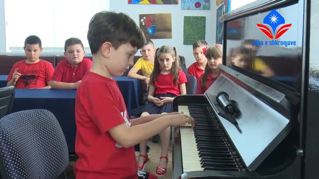 Piano - Deana Muja, Gerti Kosta dhe Sofi Tirana - Olimpiada "Udha e shkronjave" смотреть онлайн