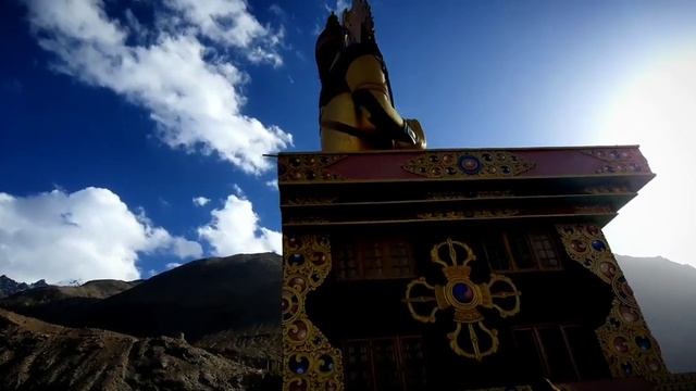 Guru Padmasambhava Mantra #padmasambhava #mantra #maitreya #buddha #statue смотреть онлайн