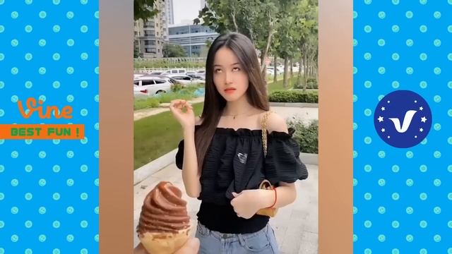 Best FUNNY Videos 2022 ● TOP People doing funny stupid things Part 31 смотреть онлайн