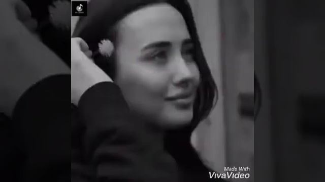 Ты самое прекрасное отчаяние между моим разумом и моим сердцем...😔❤️ смотреть онлайн