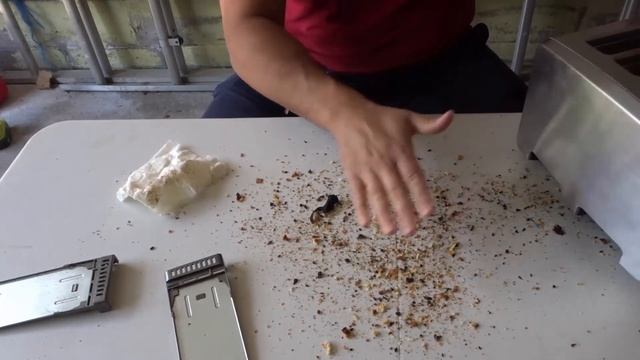How To Clean A Toaster-Cleaning Crumbs Inside-Tutorial смотреть онлайн
