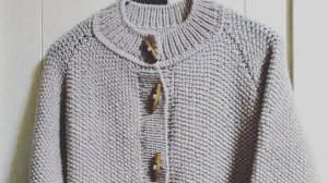 Кардиган спицами, вязание реглана сверху (часть 2)