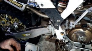 Регулировка заднего тормоза на мотоцикле. Rear brake adjustment on the motorcycle.