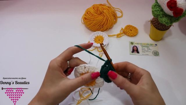 КАК ДА СИ ИЗПЛЕТЕТЕ БАБИНО КВАДРАТЧЕ " МАРГАРИТКА" НА ЕДНА КУКА / CROCHET GRANNY SQUARE DAISY смотреть онлайн