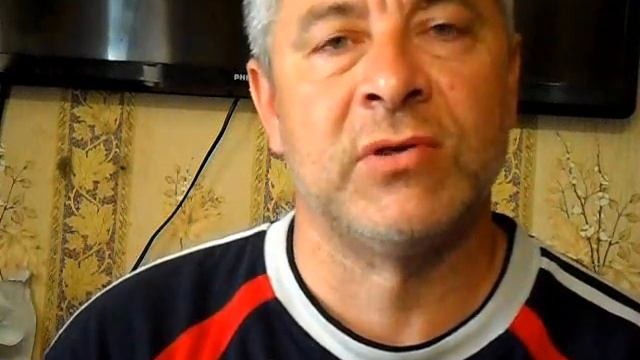 Где находится заводской номер на легковом прицепе КМЗ-8136.