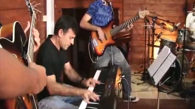 Maria Luiza - Right to be wrong (Joss Stone) смотреть онлайн