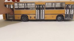 Модель Икарус-260.37 из картона/бумаги