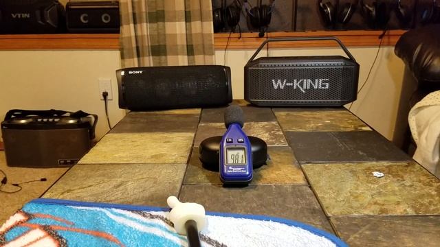 W-King D9 (Firmware Updated) vs. Sony SRS XB43. Bluetooth Speaker Sound Comparison. смотреть онлайн