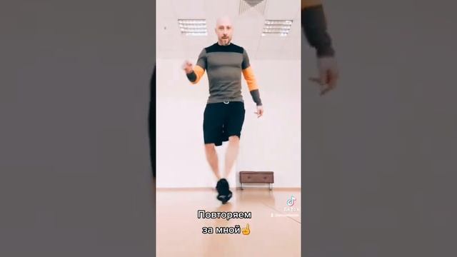 ЯГОДА МАЛИНКА ХАБИБ УЧИМ НОВЫЙ ТАНЕЦ НОГАМИ ШАФЛ ПОД МУЗЫКУ ВИДЕО ИЗ ТИК ТОК ТАНЦЫ 2021 смотреть онлайн