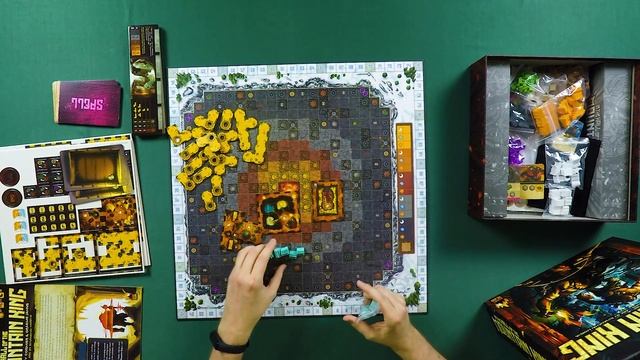 Распаковка настольной игры In the Hall of the Mountain King смотреть онлайн